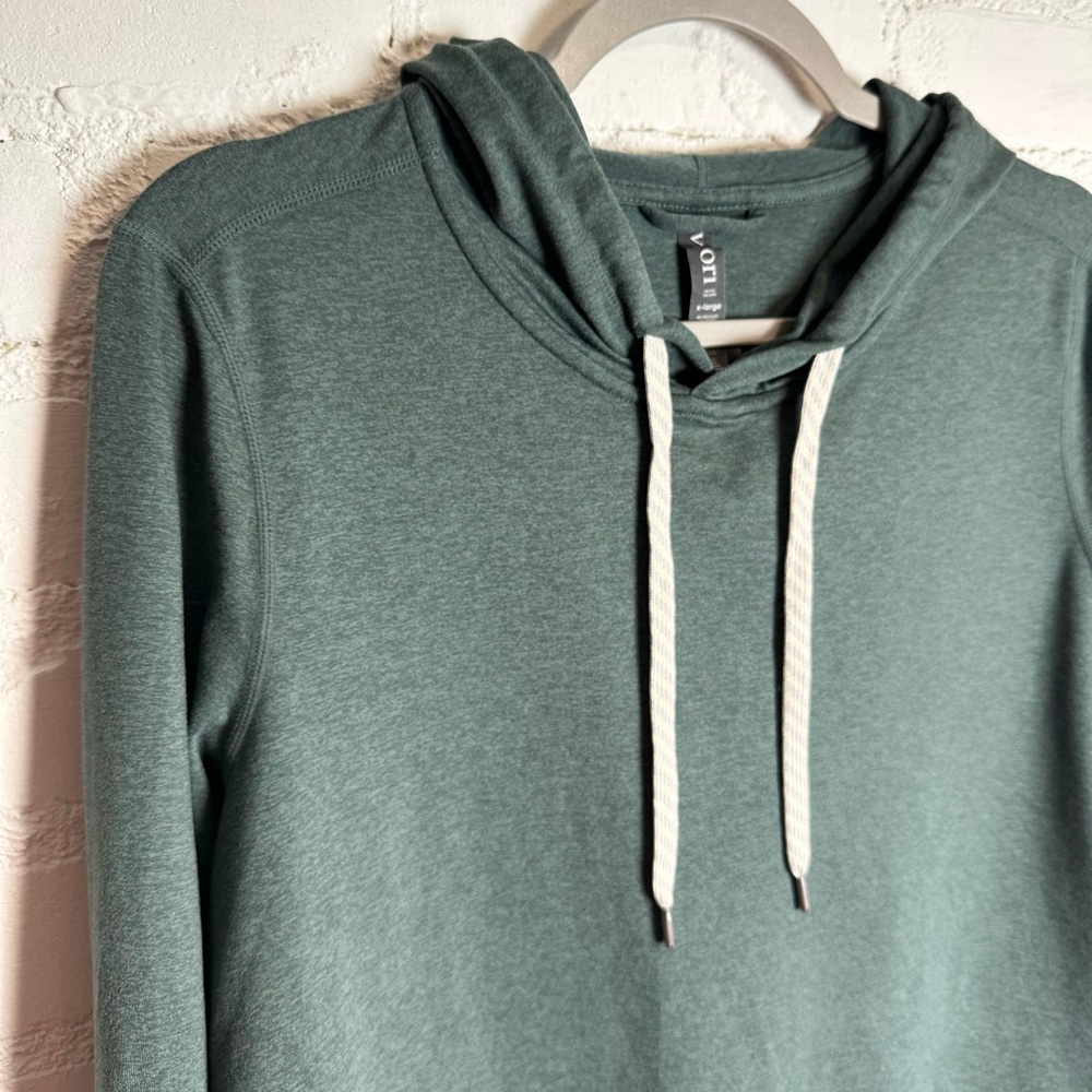 Vuori Halo Hoodie | Women's Essential Heathered Green Drawstring Comfy Stretch - Picture 3 of 8